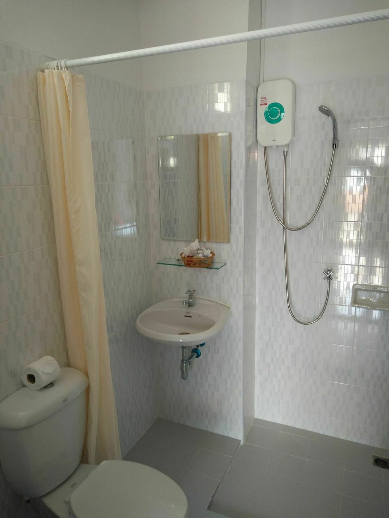 Отель White Sky Boutique Patong Экстерьер фото