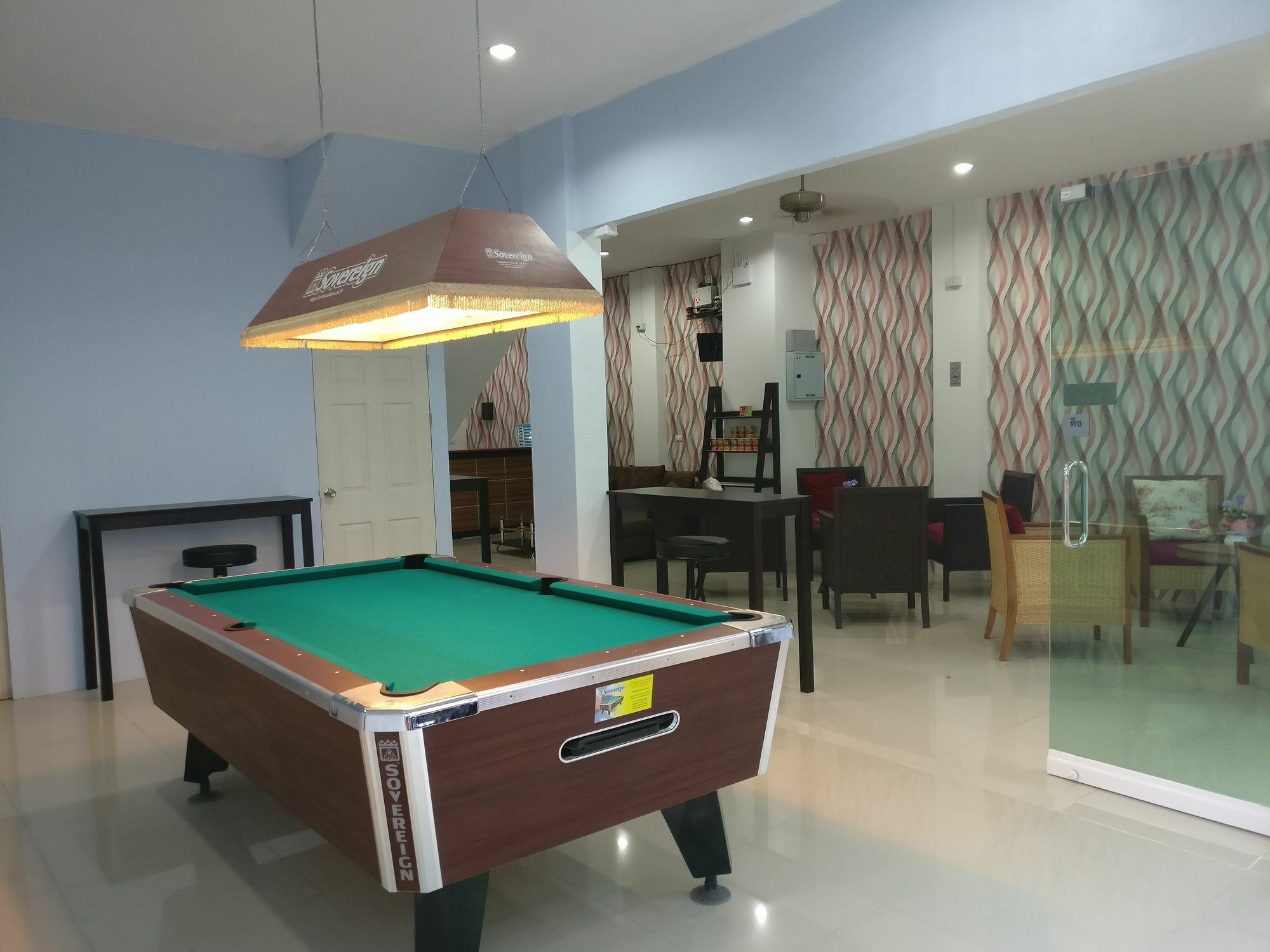 Отель White Sky Boutique Patong Экстерьер фото