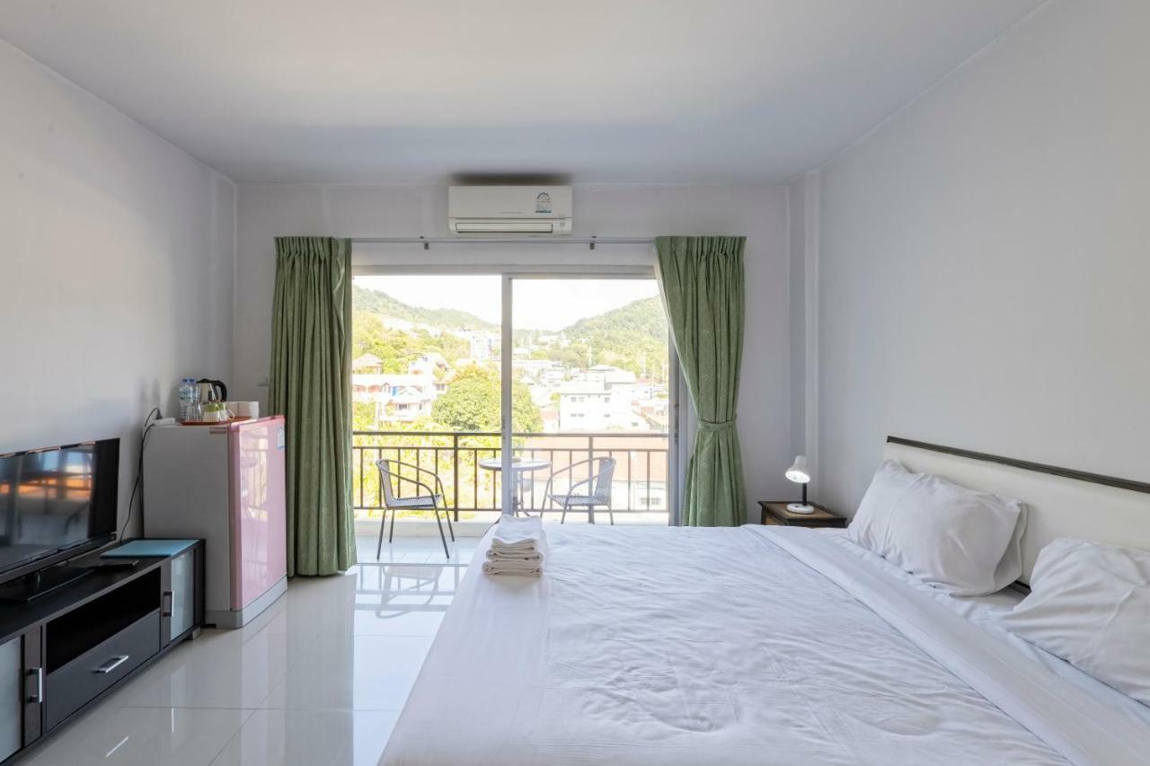 Отель White Sky Boutique Patong Экстерьер фото